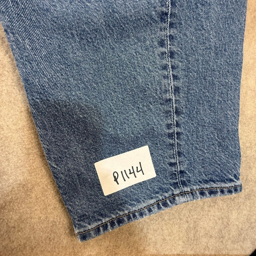 American Eagle Barrel Jeans Womens 6 Medium Wash Curved Leg High Rise Denim - Picture 2 of 8